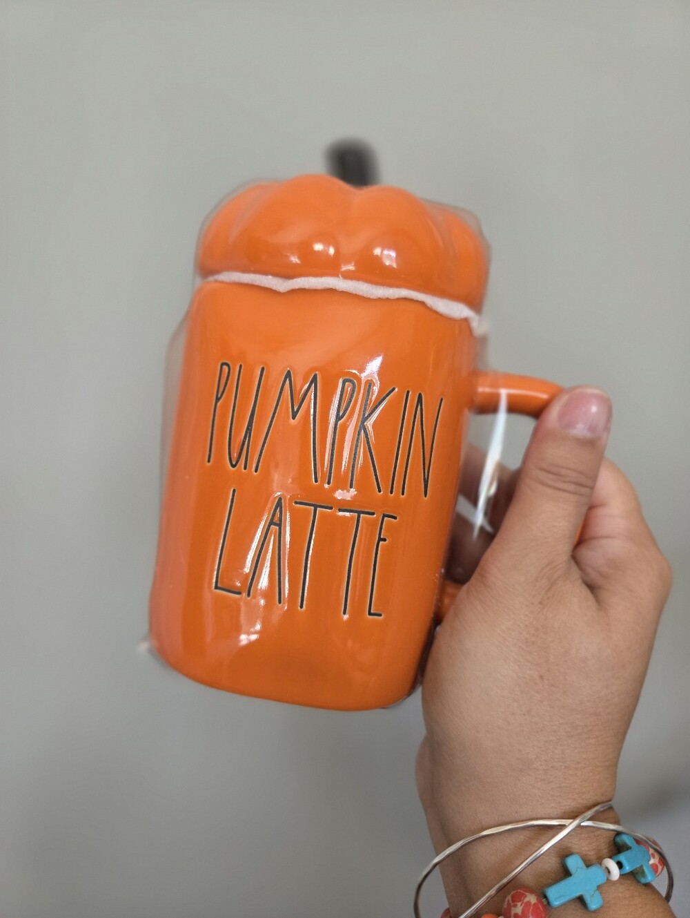 Rae Dunn Pumpkin Latte mug with Topper NWT